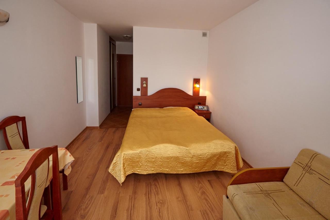 Osrodek Madamaku Hotel Sianozety Buitenkant foto